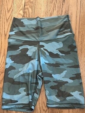 Blue Green Camo High-Waist Biker Shorts Arie Large